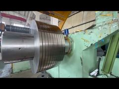 bandes en acier inoxydable en rouleau, laminées à froid, transformation, découpe