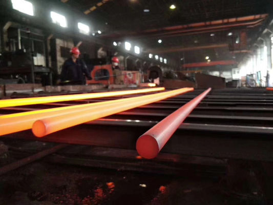 Les barres rondes laminées à chaud d'acier inoxydable d'AISI 420 ont recuit la surface noire